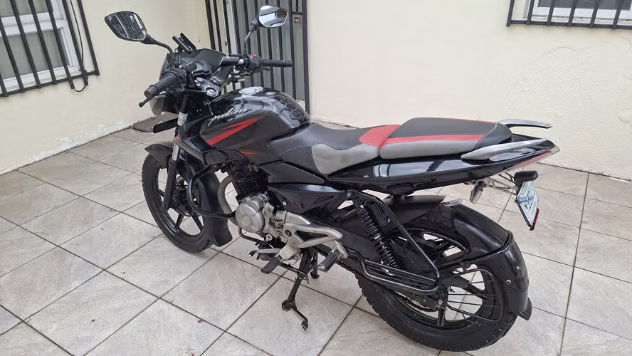 2014 Bajaj Pulsar 135 LS
