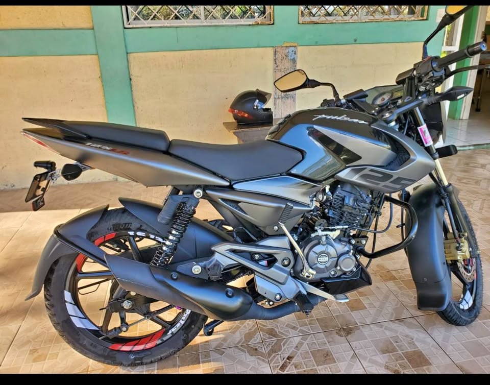 2025 Bajaj Pulsar 125 cero revendedores
