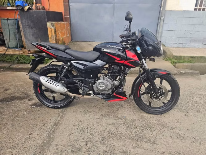2021 Bajaj Pulsar 180