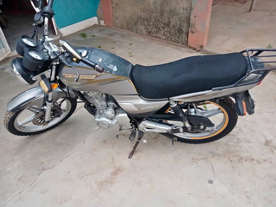 2013 Genesis hj 125