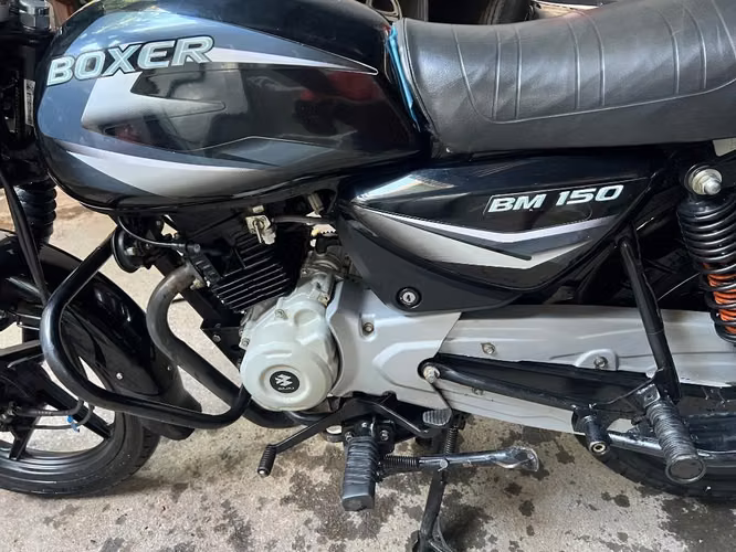 2025 Bajaj Mensajera