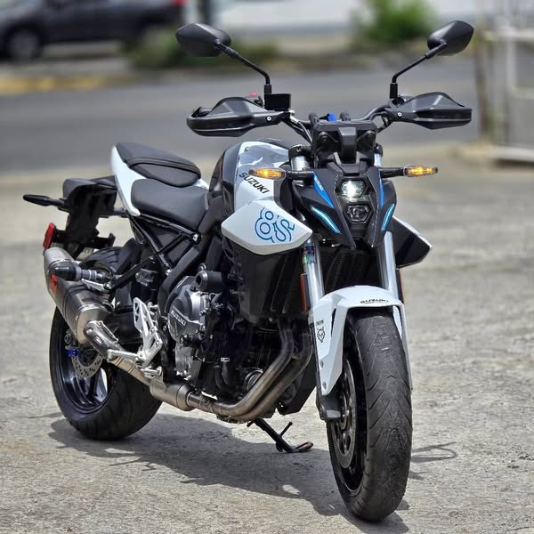 2023 Suzuki GSX-8S - foto 1