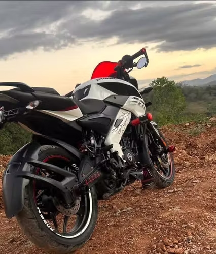 2024 Bajaj Pulsar NS200